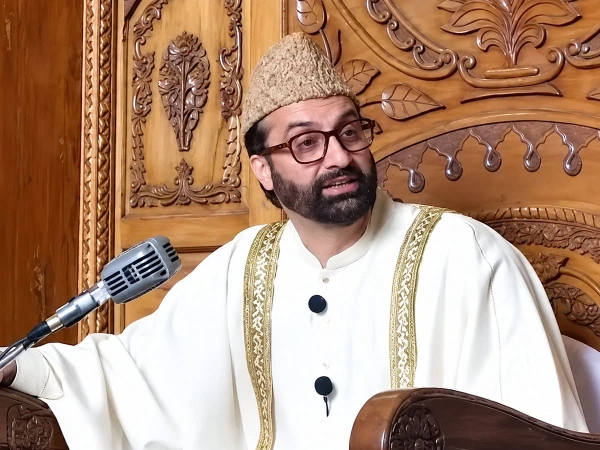 کالعدم ایکشن کمیٹی کا مہاجرینِ مقبوضہ کشمیر کی نشستیں ختم کرنے کا مطالبہ، میر واعظ عمر فاروق کا ردعمل