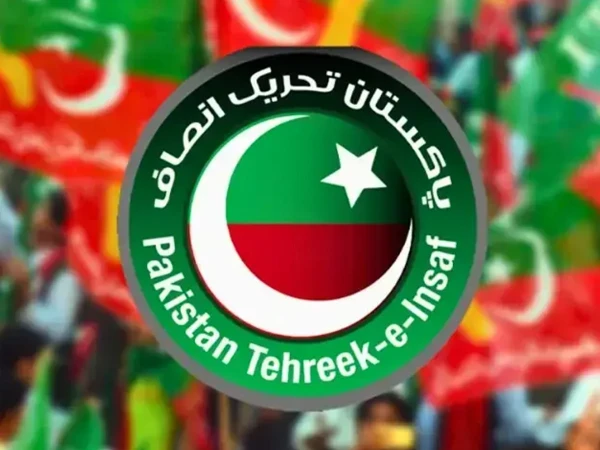 pti1765725669-0-6عمران خان کی سماعت، پی ٹی آئی ارکانِ پارلیمنٹ کو اسلام آباد ہائیکورٹ پہنچنے کی ہدایت00x450