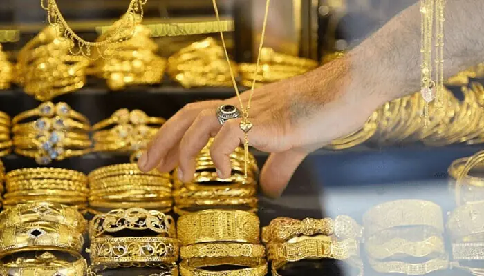پاکستان میں سونے کی قیمت مزید گرگئی، فی تولہ نئی قیمت سامنے آگئی