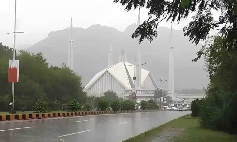 اسلام آباد، راولپنڈی میں شدید بارش، شہریوں کو محتاط رہنے کی ہدایت