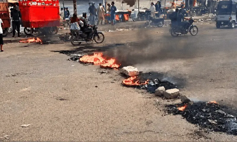 پیٹرولیم لیوی کے خلاف ملک گیر شٹر ڈاؤن، مختلف شہروں میں کاروبار بند، کراچی میں 6 افراد گرفتار