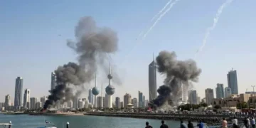 ایران کا کویت اور یو اے ای میں امریکی اہداف پر حملوں کا دعویٰ، خطے میں کشیدگی مزید بڑھ گئی 20 ایران کا کویت اور یو اے ای میں امریکی اہداف پر حملوں کا دعویٰ، خطے میں کشیدگی مزید بڑھ گئی