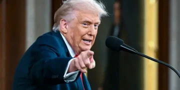 ٹرمپ کا ایران کی اہم جوہری تنصیب کے خلاف کارروائی کا عندیہ 11 ٹرمپ کا ایران کی اہم جوہری تنصیب کے خلاف کارروائی کا عندیہ
