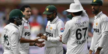 تیسرے ٹیسٹ سے قبل پاکستانی کرکٹرز کے موبائل فون جمع کیے جانے کی اطلاعات