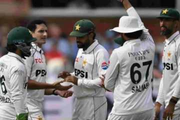 تیسرے ٹیسٹ سے قبل پاکستانی کرکٹرز کے موبائل فون جمع کیے جانے کی اطلاعات