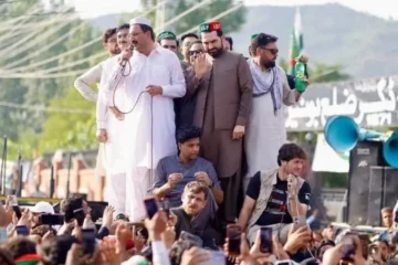 سہیل آفریدی سمیت پی ٹی آئی کے 24 رہنماؤں کے پاسپورٹ بلاک کرنے کا عدالتی حکم