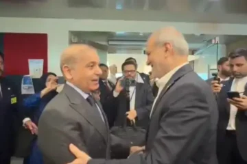 شہباز شریف کی ایرانی صدر سے ملاقات، پاک ایران تعلقات اور علاقائی صورتحال پر بات چیت 3 شہباز شریف کی ایرانی صدر سے ملاقات، پاک ایران تعلقات اور علاقائی صورتحال پر بات چیت