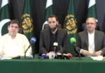 پی ٹی آئی کے لانگ مارچ پر حکومتی رہنماؤں کی تنقید، عطا تارڑ نے 27 ستمبر کے احتجاج کو ناکام قرار دے دیا