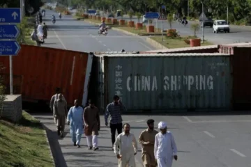 پی ٹی آئی کا احتجاج 4 اکتوبر کو ہوگا، جڑواں شہروں میں سیکیورٹی انتظامات برقرار 2 پی ٹی آئی کا احتجاج 4 اکتوبر کو ہوگا، جڑواں شہروں میں سیکیورٹی انتظامات برقرار