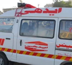 ڈی آئی خان: زخمیوں کو اسپتال منتقل کرنے والی ایمبولینس پر فائرنگ، 2 ریسکیو اہلکار شہید 5 ڈی آئی خان: زخمیوں کو اسپتال منتقل کرنے والی ایمبولینس پر فائرنگ، 2 ریسکیو اہلکار شہید