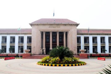 پنجاب اسمبلی میں 16 سال سے کم عمر بچوں کے سوشل میڈیا استعمال پر پابندی کی قرارداد منظور