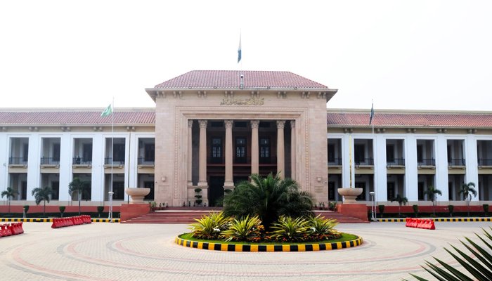 پنجاب اسمبلی میں 16 سال سے کم عمر بچوں کے سوشل میڈیا استعمال پر پابندی کی قرارداد منظور 1 پنجاب اسمبلی میں 16 سال سے کم عمر بچوں کے سوشل میڈیا استعمال پر پابندی کی قرارداد منظور