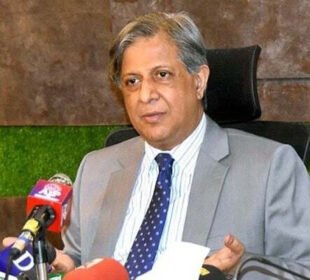 دو تہائی اکثریت سے نئے صوبے بنائے جا سکتے ہیں: اعظم نذیر تارڑ
