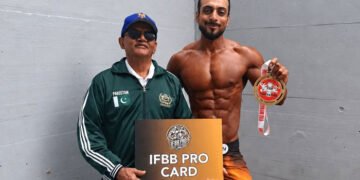 پاکستانی باڈی بلڈر حمزہ راجہ نے مسٹر یونیورس 2026 میں گولڈ میڈل جیت لیا 30 پاکستانی باڈی بلڈر حمزہ راجہ نے مسٹر یونیورس 2026 میں گولڈ میڈل جیت لیا