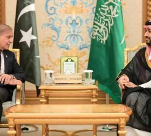 سعودی عرب پر حوثی حملوں کی وزیراعظم شہباز شریف کی مذمت 5 سعودی عرب پر حوثی حملوں کی وزیراعظم شہباز شریف کی مذمت