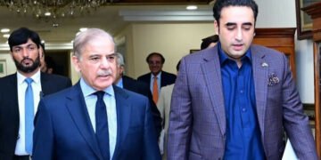 حکومت اور پیپلز پارٹی کے درمیان ڈیڈ لاک ختم، قانون سازی پر پیش رفت 4 حکومت اور پیپلز پارٹی کے درمیان ڈیڈ لاک ختم، قانون سازی پر پیش رفت