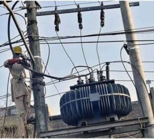 بجلی چوری روکنے کیلئے ٹرانسفارمرز کو الگ الگ بند کرنے کا نظام لانے کا فیصلہ