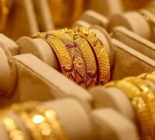 سونے کیقیمت میں 3 ہزار 800 روپے کی کمی 1 سونے کیقیمت میں 3 ہزار 800 روپے کی کمی