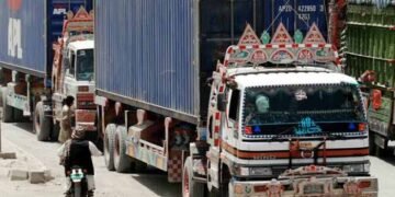 ایندھن کی قیمتوں میں اضافے کے بعد گڈز ٹرانسپورٹ کے کرائے بڑھانے کا اعلان