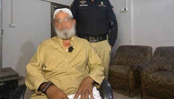کراچی: مسجد کے باہر نمازی کا روپ دھار کر گاڑیاں چرانے والا ملزم گرفتار