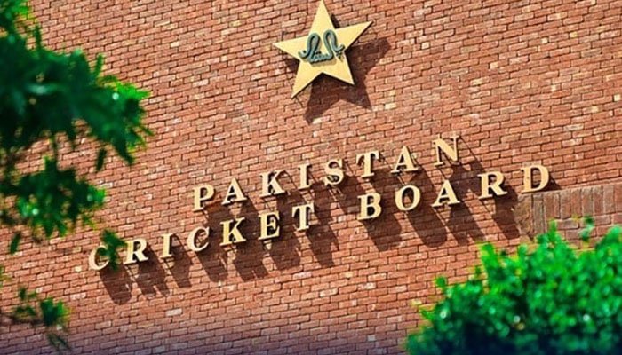 پاکستان کرکٹ ٹیم کے بولنگ کوچ کی تلاش، پی سی بی نے درخواستیں طلب کرلیں 1 پاکستان کرکٹ ٹیم کے بولنگ کوچ کی تلاش، پی سی بی نے درخواستیں طلب کرلیں