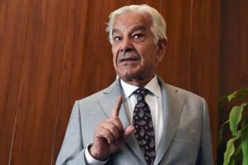 اسلام آباد مارچ پی ٹی آئی کی آخری کوشش ہوگی، خواجہ آصف