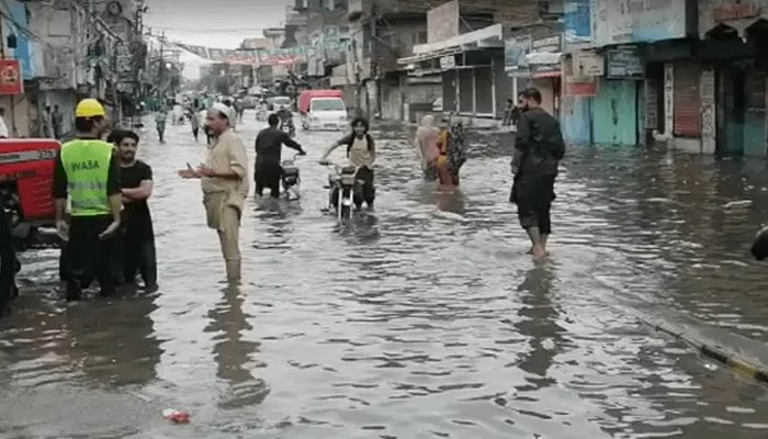 راولپنڈی: موسلادھار بارش کے بعد رین ایمرجنسی نافذ