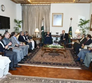 حکومت اور پیپلزپارٹی کا وفد آج پی ٹی آئی قیادت سے مذاکرات کرے گا