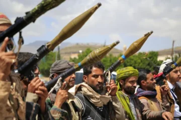 ایران کا حوثیوں سے براہِ راست تعلق سے انکار، سیاسی حل پر زور 2 ایران کا حوثیوں سے براہِ راست تعلق سے انکار، سیاسی حل پر زور