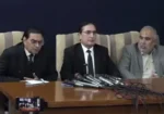 حکومت سے مذاکرات جاری، پی ٹی آئی کی 4 اکتوبر کے لانگ مارچ سے متعلق اہم مشاورت