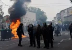 فرانس میں طلبہ کا احتجاج شدت اختیار کرگیا، 500 اسکول بند 11 فرانس میں طلبہ کا احتجاج شدت اختیار کرگیا، 500 اسکول بند