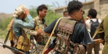 یمن میں جنگ پھر بھڑک اٹھی، حکومتی فورسز کا باب المندب پر کنٹرول کا دعویٰ