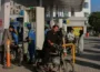 پیٹرول کی قیمت میں ایک بار پھر اضافہ، ڈیزل سستا ہوگیا 7 پیٹرول کی قیمت میں ایک بار پھر اضافہ، ڈیزل سستا ہوگیا