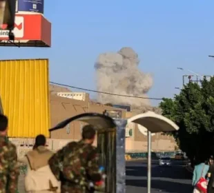 یمن میں سعودی اتحاد کی فضائی کارروائیاں، 136 فوجی اہداف تباہ کرنے کا دعویٰ 9 یمن میں سعودی اتحاد کی فضائی کارروائیاں، 136 فوجی اہداف تباہ کرنے کا دعویٰ