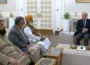ملکی سیاست میں ہلچل! مولانا فضل الرحمان کی وزیراعظم سے اہم ملاقات، ایمرجنسی پر کیا بات ہوئی؟