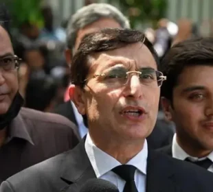 پی ٹی آئی کا خیبر پختونخوا میں گورنر راج کے خلاف پشاور ہائیکورٹ سے رجوع