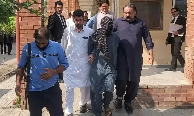 اسلام آباد: لائبہ اعجاز کیس کا نامزد ملزم پولیس کارروائی کے دوران ہلاک 1 اسلام آباد: لائبہ اعجاز کیس کا نامزد ملزم پولیس کارروائی کے دوران ہلاک