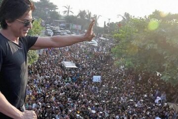 شاہ رخ خان کے مداحوں کے لیے بری خبر، سالگرہ پر ملاقات کا خواب ادھورا رہنے کا خدشہ 2 شاہ رخ خان کے مداحوں کے لیے بری خبر، سالگرہ پر ملاقات کا خواب ادھورا رہنے کا خدشہ