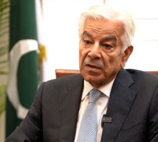 ڈی جی آئی ایس پی آر نے کے پی حکومت کو واضح پیغام دے دیا: خواجہ آصف 9 ڈی جی آئی ایس پی آر نے کے پی حکومت کو واضح پیغام دے دیا: خواجہ آصف