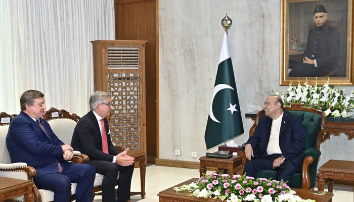 صدر زرداری سے یورپی کمشنر کی ملاقات، غیر قانونی نقل مکانی پر تبادلہ خیال