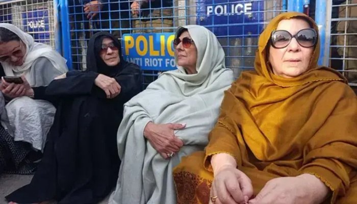 444577_95711عمران خان کی بہنوں کے لیے بڑا دھچکا، نظربندی میں مزید ایک ماہ کا اضافہ7_updates