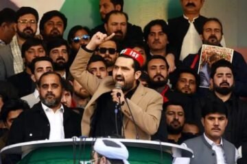 سہیل آفریدی وزیراعلیٰ خیبرپختونخوا برقرار رہیں گے، پی ٹی آئی کا فیصلہ 2 سہیل آفریدی وزیراعلیٰ خیبرپختونخوا برقرار رہیں گے، پی ٹی آئی کا فیصلہ